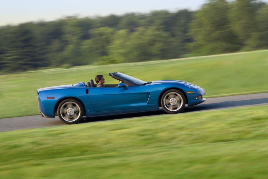  Chevrolet Corvette Convertible 2005 года  (фото 37 из 179)